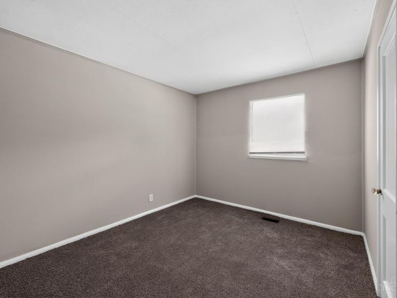 1910 Ashbrook Drive, Cincinnati, OH 45238 Photo 12