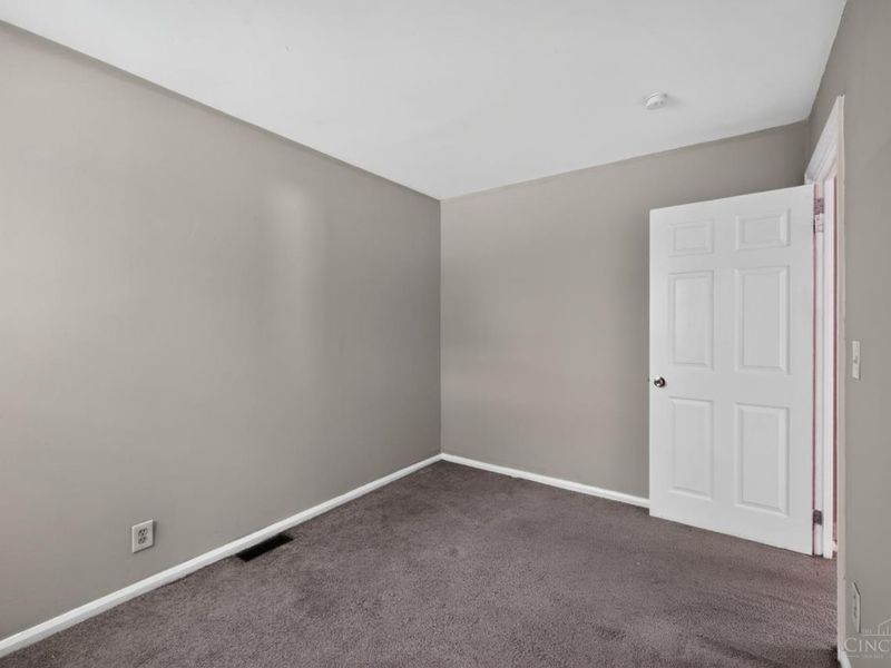 1910 Ashbrook Drive, Cincinnati, OH 45238 Photo 13