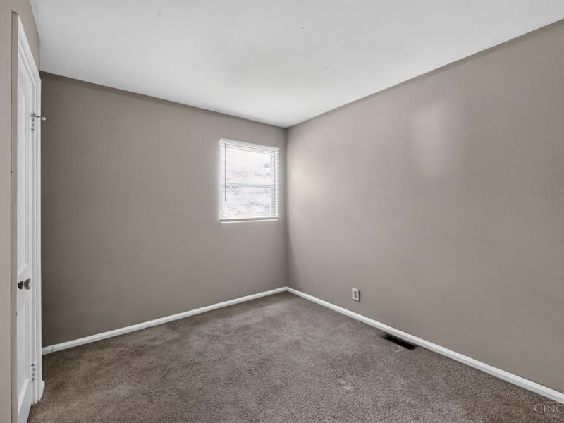 1910 Ashbrook Drive, Cincinnati, OH 45238 Photo 14