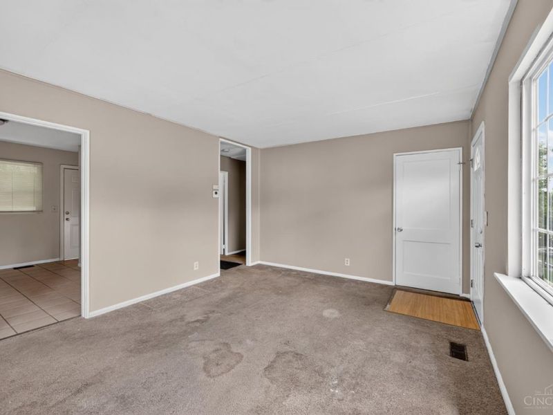 1910 Ashbrook Drive, Cincinnati, OH 45238 Photo 5