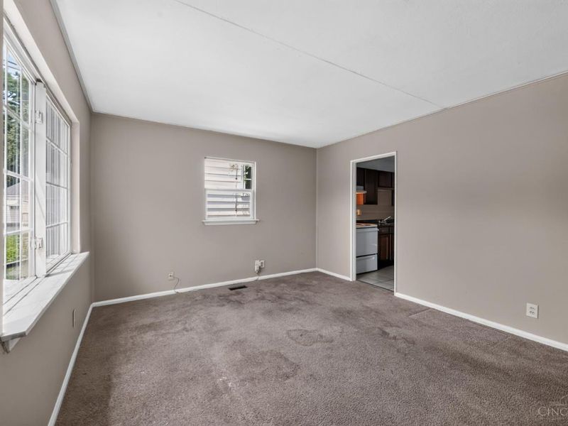 1910 Ashbrook Drive, Cincinnati, OH 45238 Photo 7