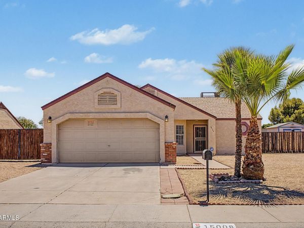 15008 N 62nd Drive, Glendale, AZ 85306
