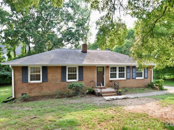 118 Kenmore Drive , Pineville, NC 28134