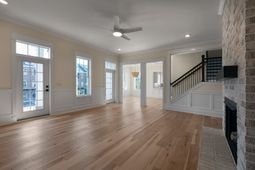 982 Farrow Pkwy. photo 4