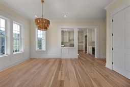 982 Farrow Pkwy. photo 4