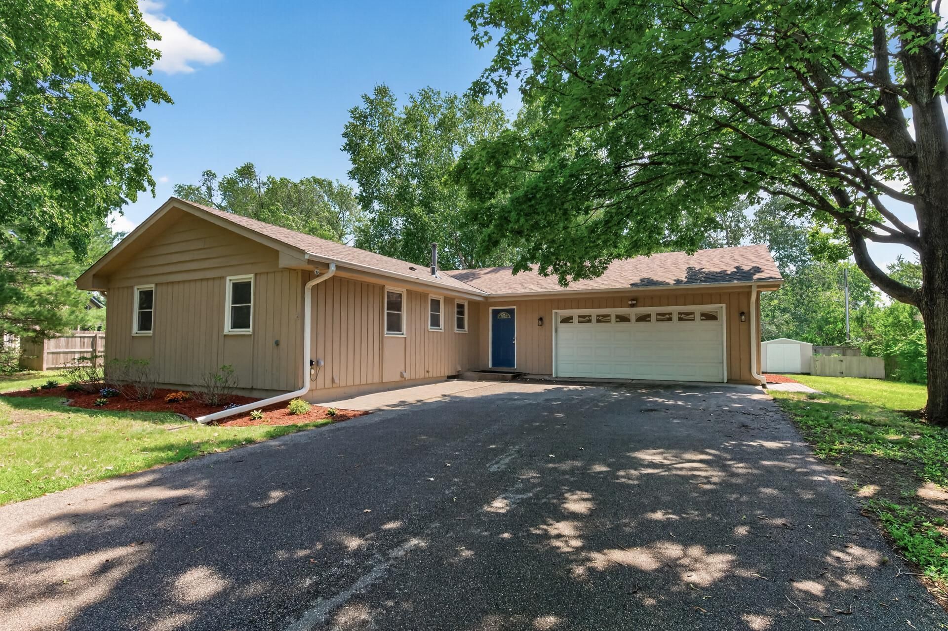 3240 Niagara Lane N, Plymouth, MN 55447 Main Photo