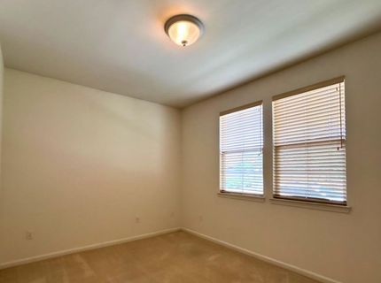 10687 Fire Poppy Circle, Reno, NV 89521 Photo