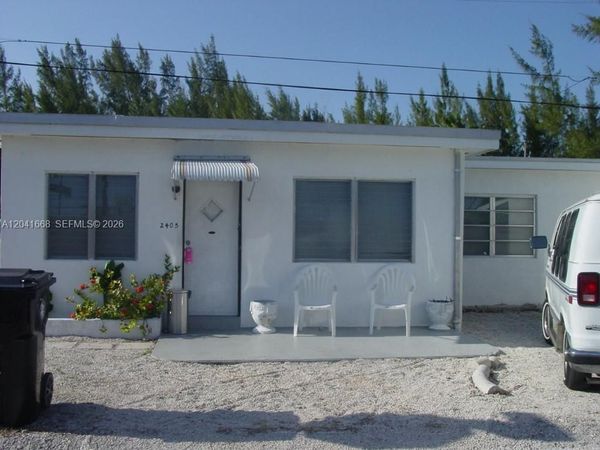 2405-2411 NE 136th Ln , North Miami Beach, FL 33181