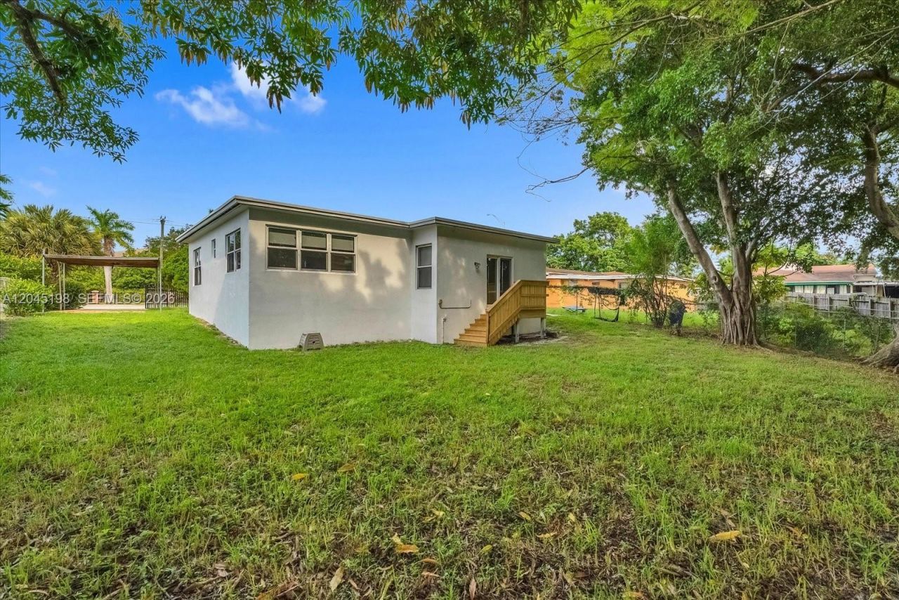 13415 NW 22nd Ave , Miami, FL 33167 Photo