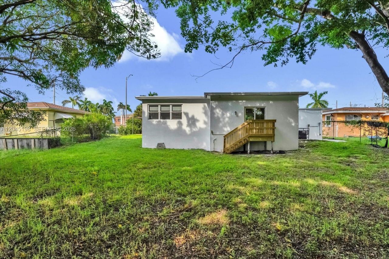 13415 NW 22nd Ave , Miami, FL 33167 Photo