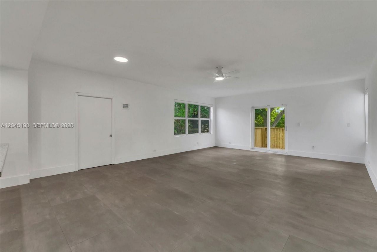13415 NW 22nd Ave , Miami, FL 33167 Photo