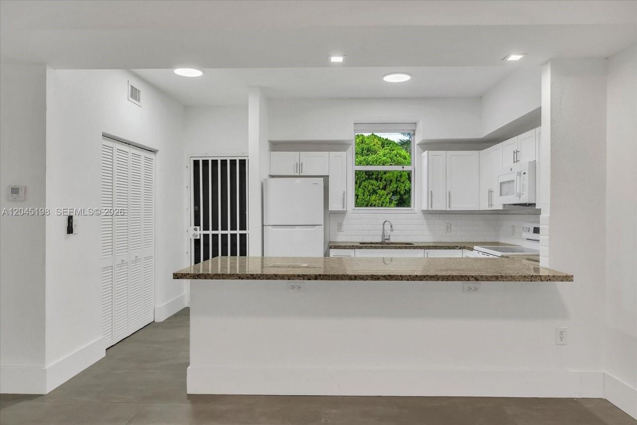 13415 NW 22nd Ave , Miami, FL 33167 Photo