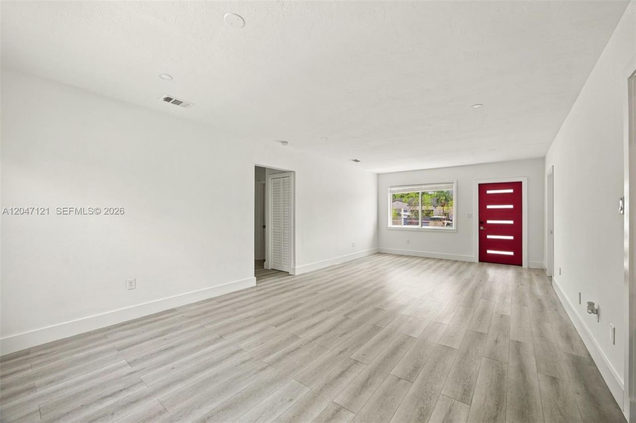 2939 SW 5th St, Miami, FL 33135 Photo