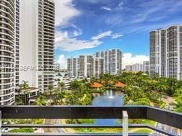 19195 NE 36th Ct , Unit 905, Aventura, FL 33180