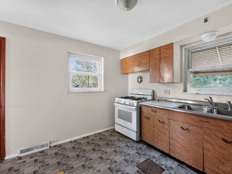 6633 Daly Road, Cincinnati, OH 45224 Photo 11
