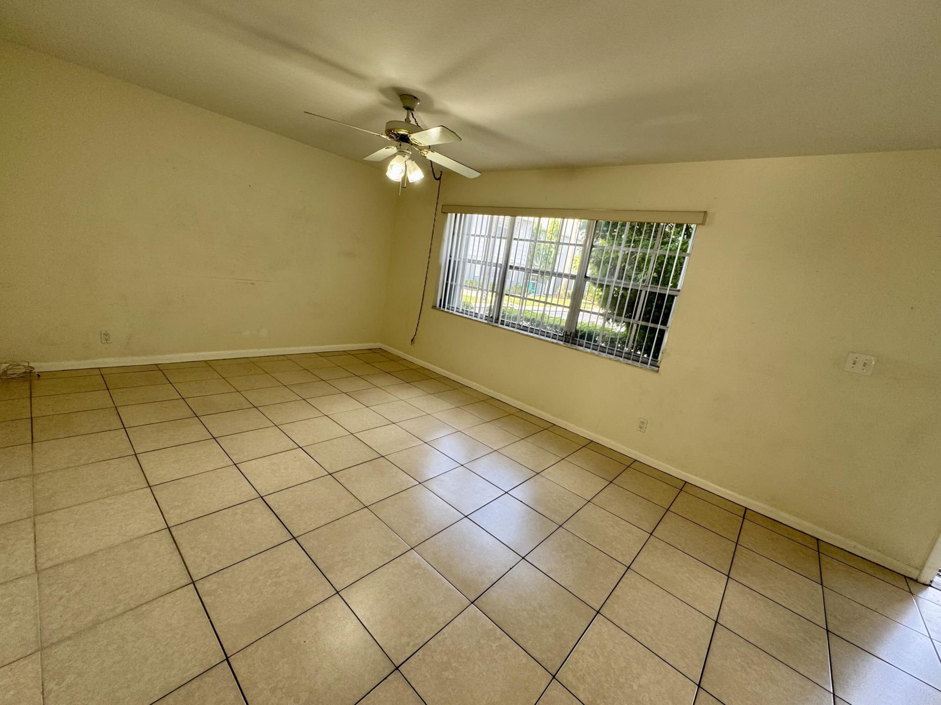 8028 SW 17th Place, Davie, FL 33324 Photo