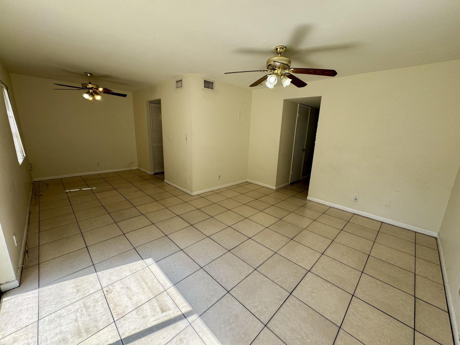 8028 SW 17th Place, Davie, FL 33324 Photo