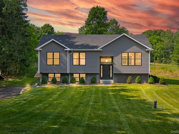 76 Reservoir Road, Marlboro, NY 12542