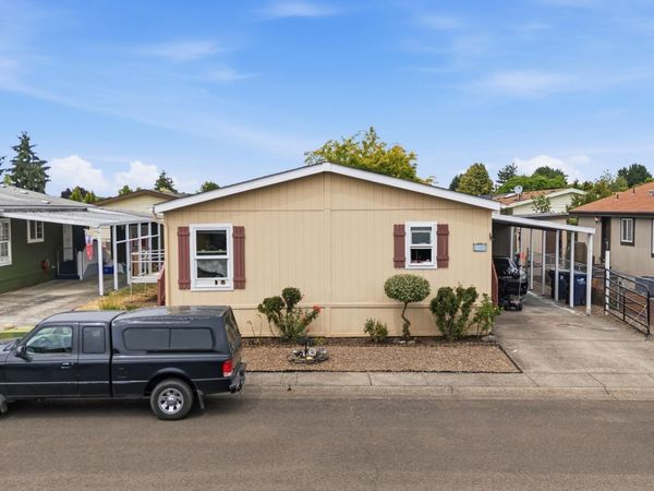 1699 N Terry St, Eugene, OR 97402