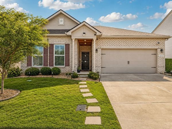 2016 Lindsey Way , Lebanon, TN 37087