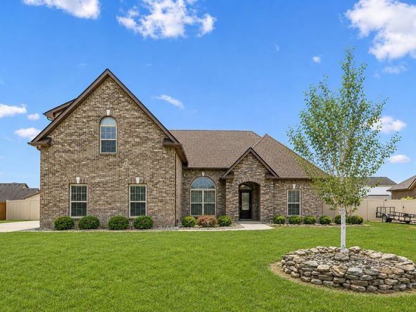 2108 Long Shot Ct, Lascassas, TN 37085
