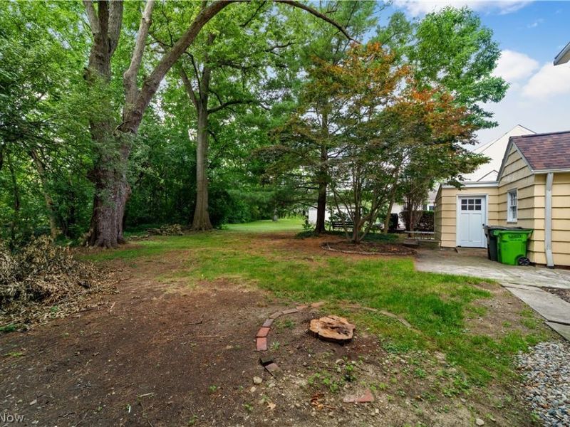 6444 Wilson Mills Road, Mayfield Village, OH 44143 Photo 38