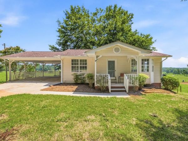 5831 Dewey Drive , Murrayville, GA 30564