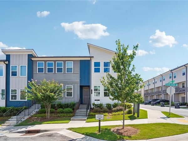1560 Driggs Drive NW, Atlanta, GA 30318