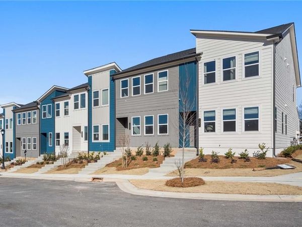 1560 Driggs Drive NW, Atlanta, GA 30318