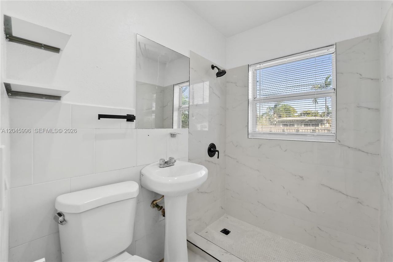 1201 NW 10th Pl , Fort Lauderdale, FL 33311 Photo