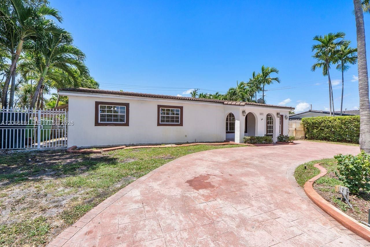 9260 SW 56th St, Miami, FL 33165 Photo