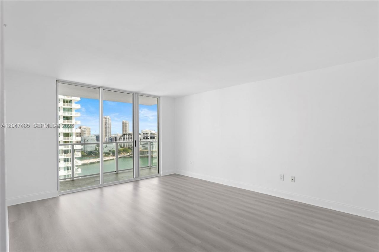 1155 Brickell Bay Dr, Unit 2206, Miami, FL 33131 Photo
