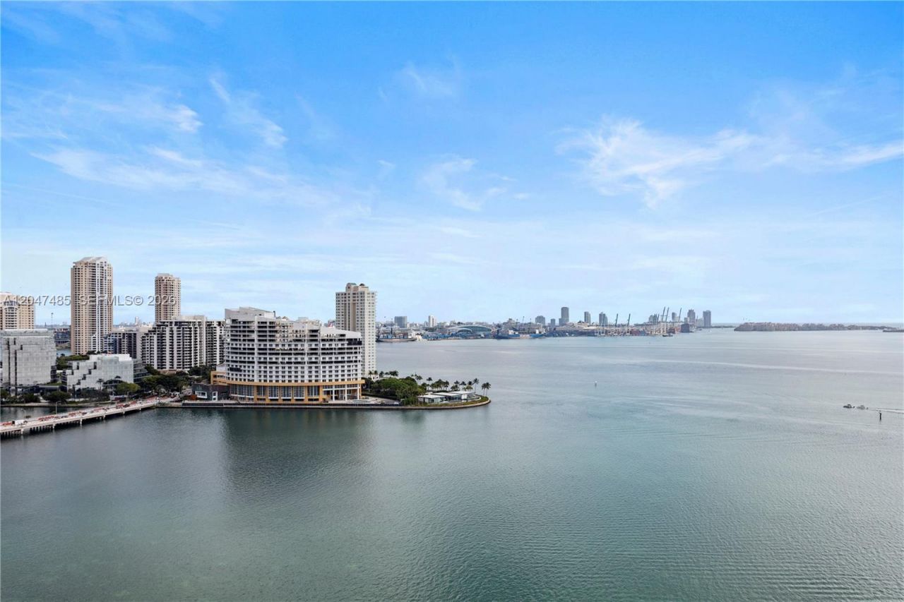 1155 Brickell Bay Dr, Unit 2206, Miami, FL 33131 Photo