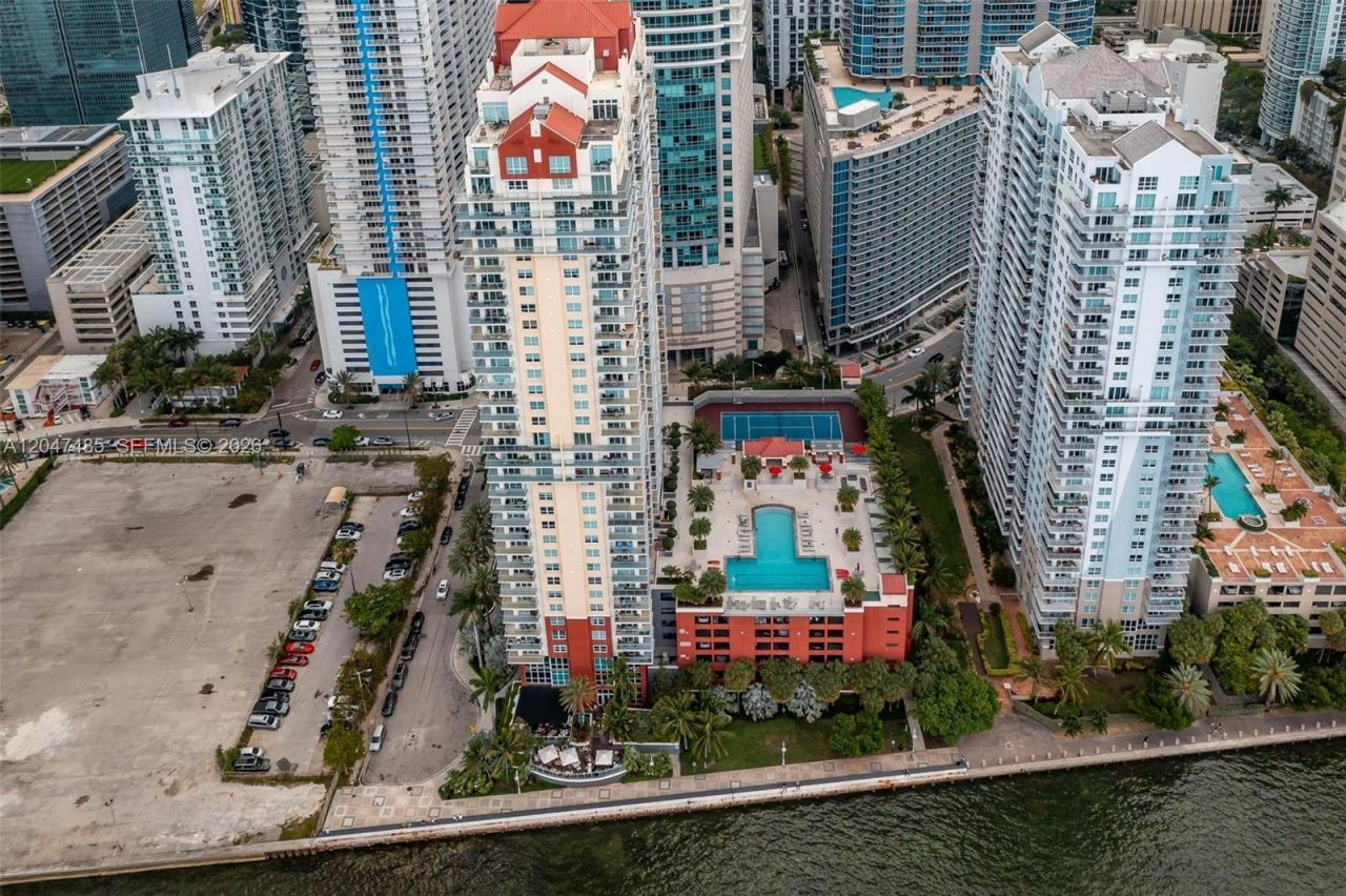 1155 Brickell Bay Dr, Unit 2206, Miami, FL 33131 Photo