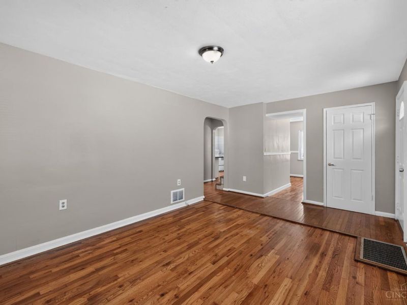 3917 Delhi Avenue, Delhi Twp, OH 45204 Photo 3