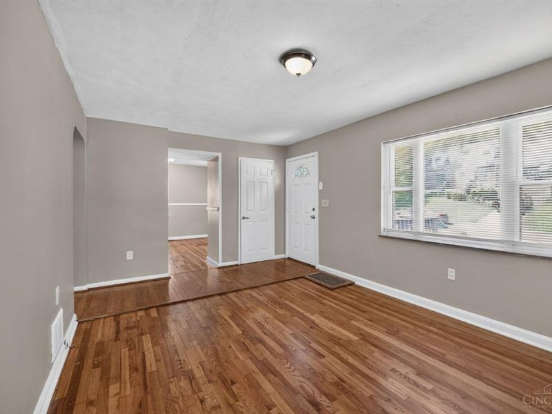 3917 Delhi Avenue, Delhi Twp, OH 45204 Photo 4