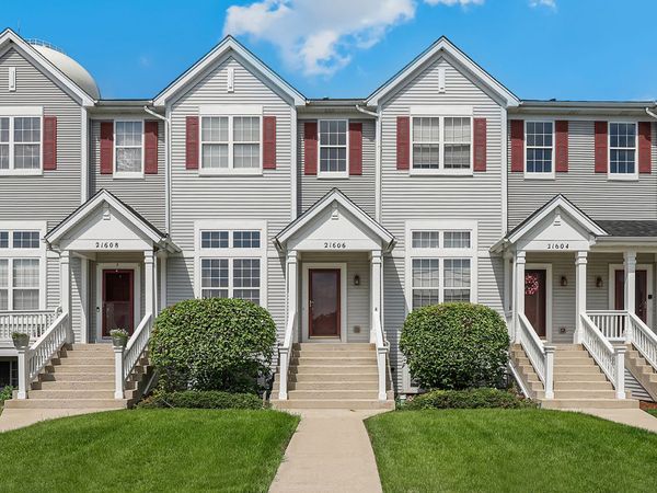 21606 Dogwood Road , Matteson, IL 60443