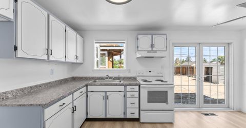 9245 Fremont Way, Reno, NV 89506 Photo