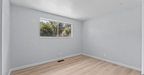 9245 Fremont Way, Reno, NV 89506 Photo