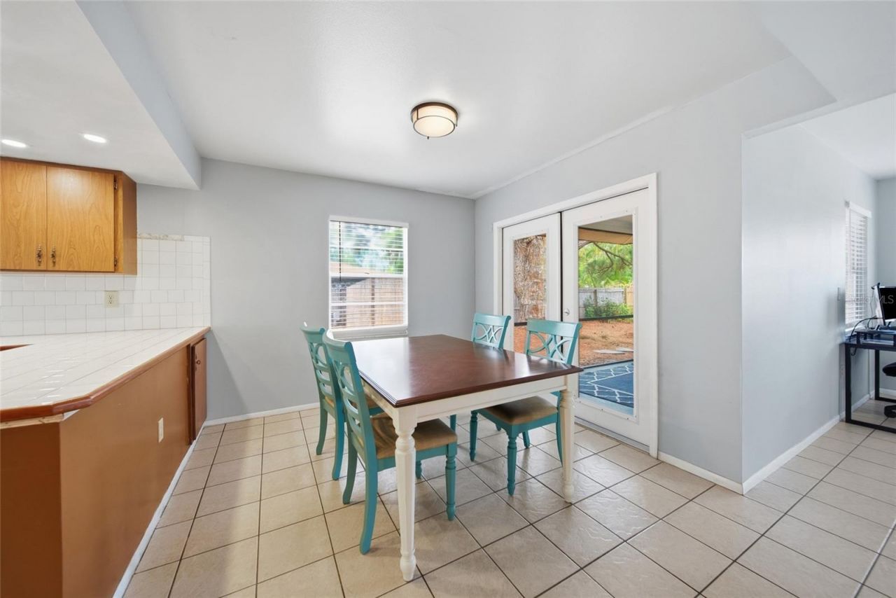 5315 9th Avenue Drive W, Bradenton, FL 34209 Photo