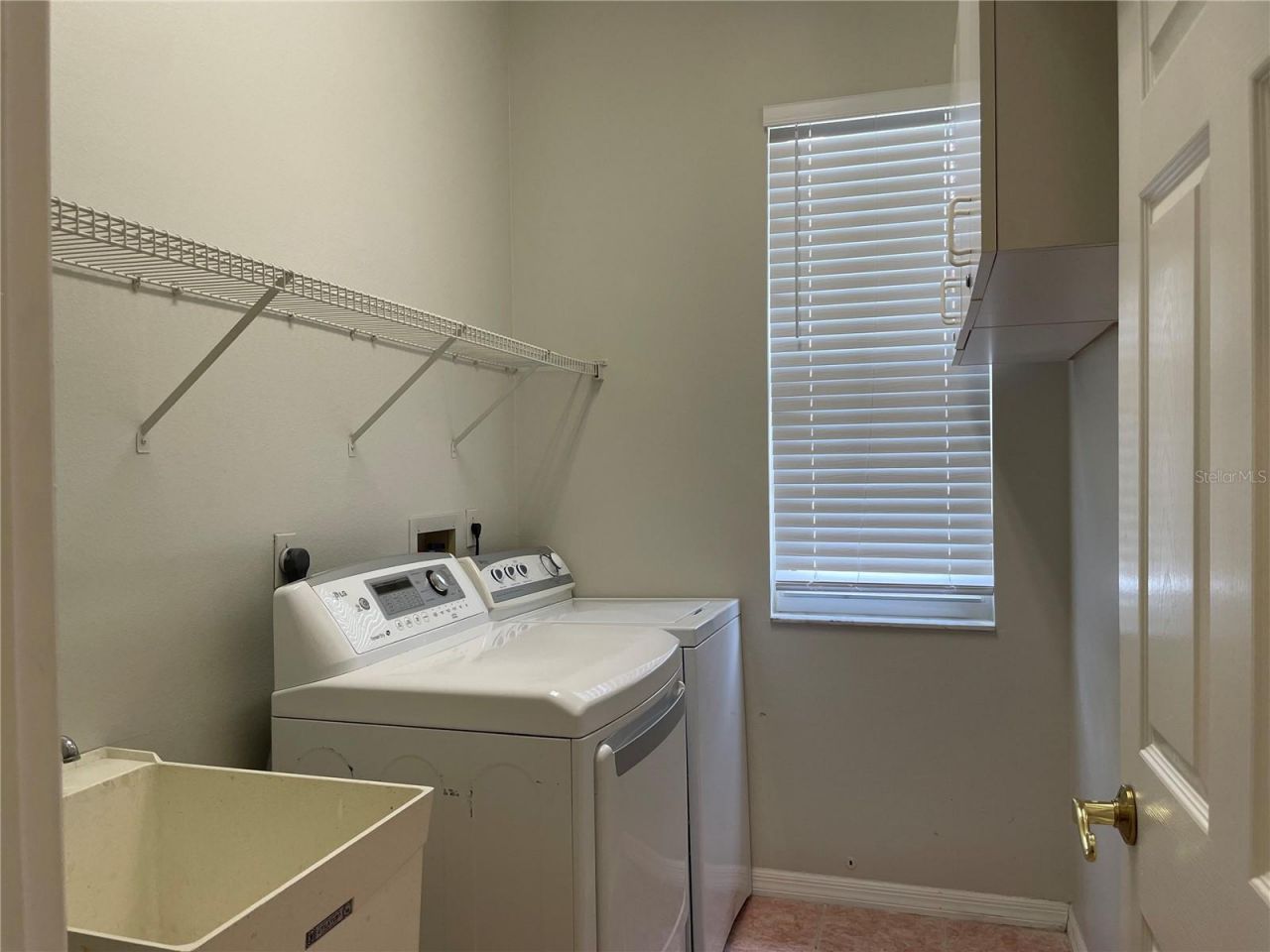 6813 Winslow Street , Sarasota, FL 34243 Photo