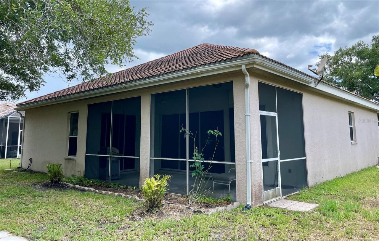 6813 Winslow Street , Sarasota, FL 34243 Photo