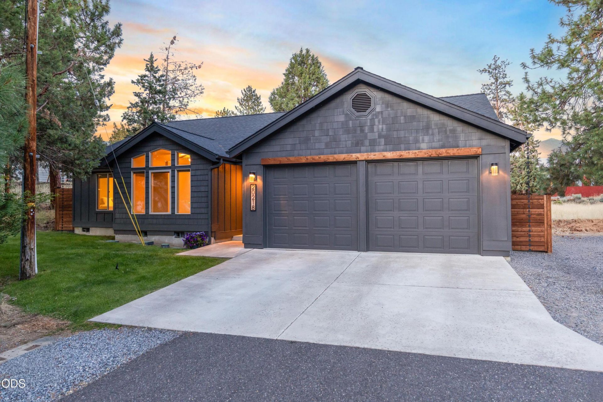 20218 Archie Briggs Road, Bend, OR 97703 Main Photo