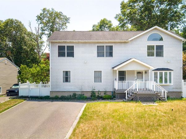 4478 Express Drive S, Ronkonkoma, NY 11779