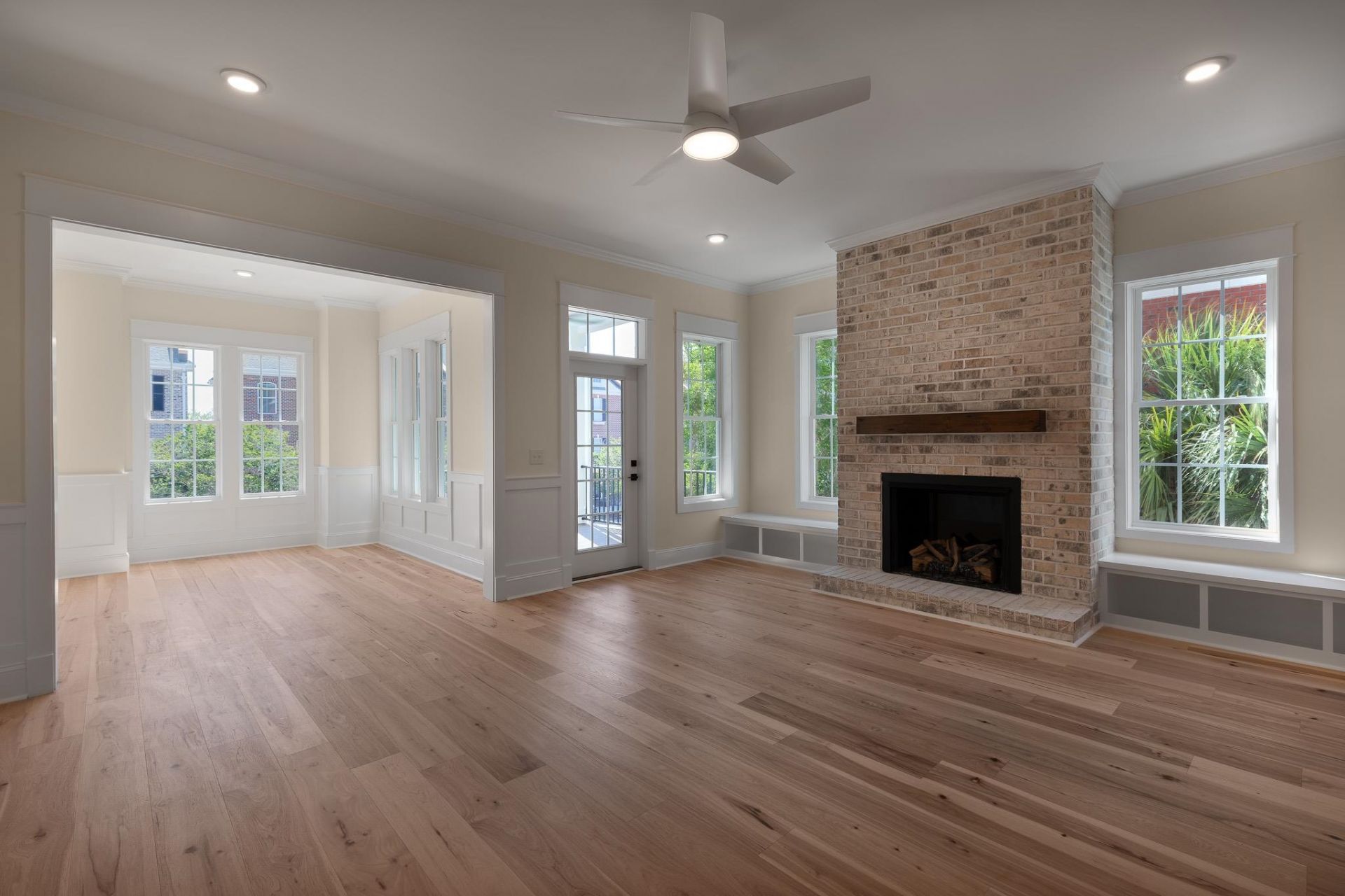 982 Farrow Pkwy. Photo 4