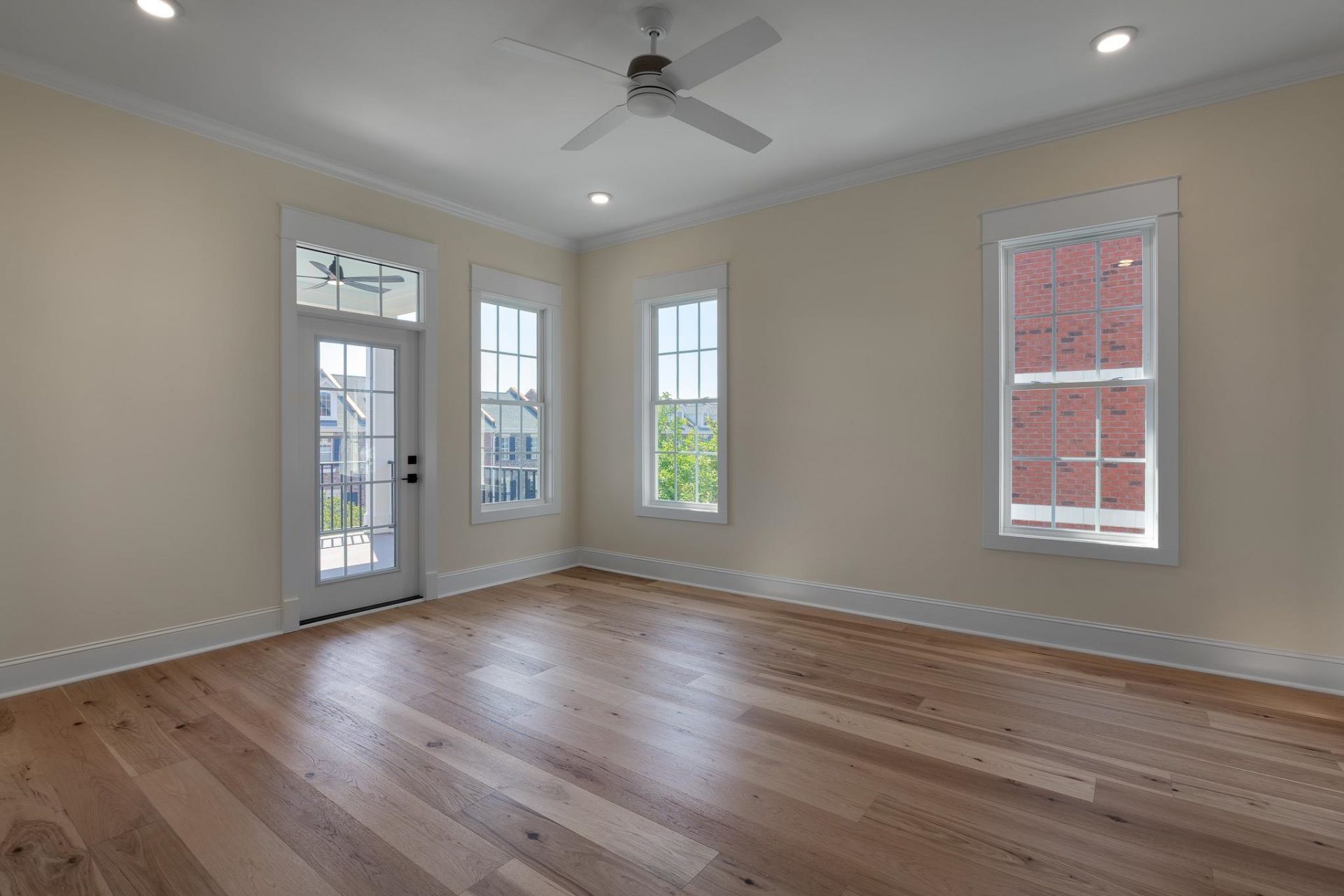 982 Farrow Pkwy. Photo 8
