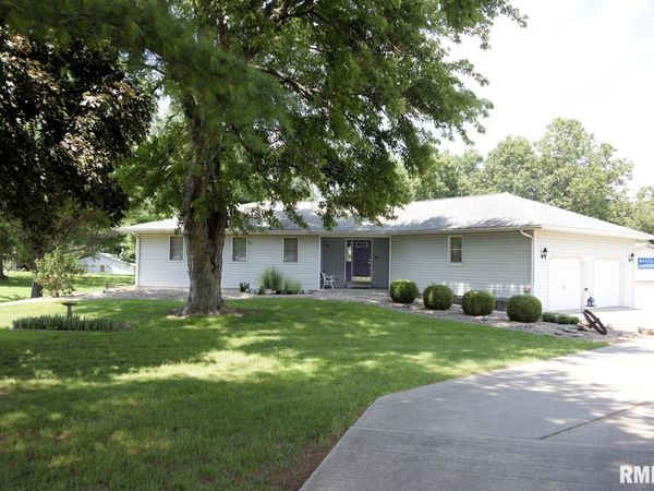 8155 Old Jacksonville Road, Pleasant Plains, IL 62677