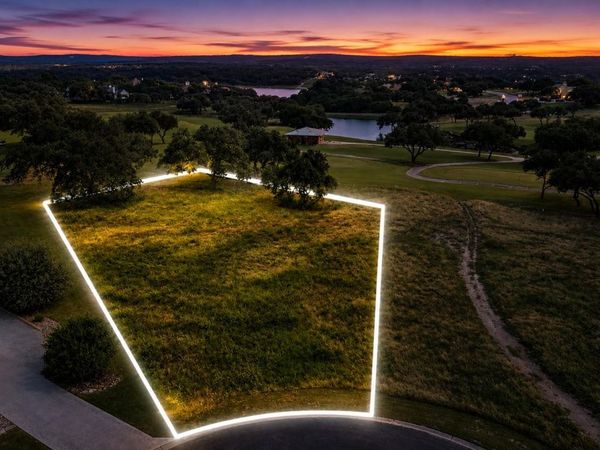 25500 Kahala Sunset CT, Spicewood, TX 78669