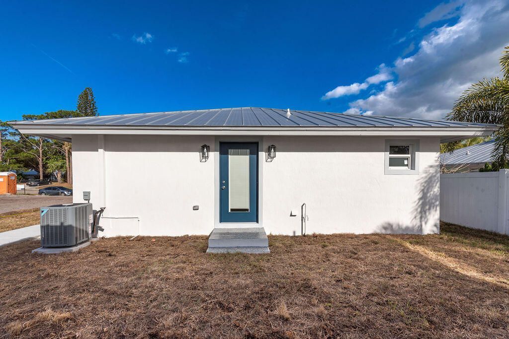 3018 SE Iris Street, Stuart, FL 34997 Photo