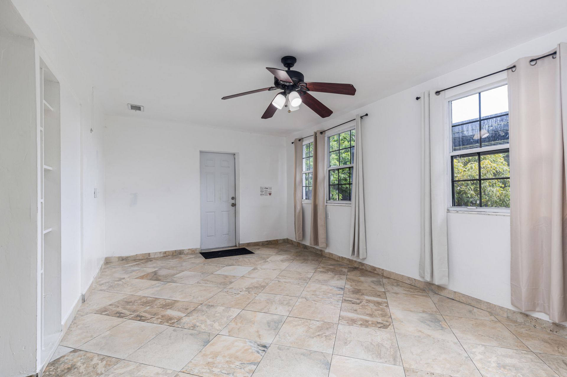 24 NW 42nd Terrace, Plantation, FL 33317 Photo